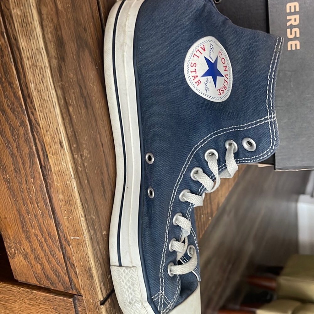 Navy high top chuck Taylor all star converse